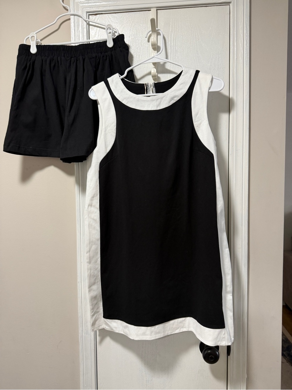 Women’s TikTok Black and White Sleeveless Shift dress with Shorts. NWOT